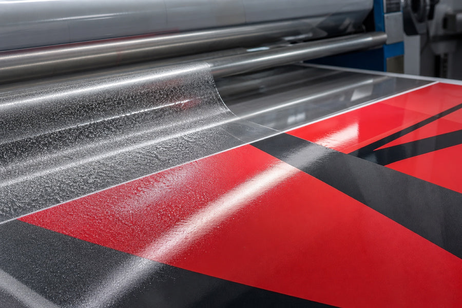 Silvering compared with clear wet-out on laminated printed vinyl